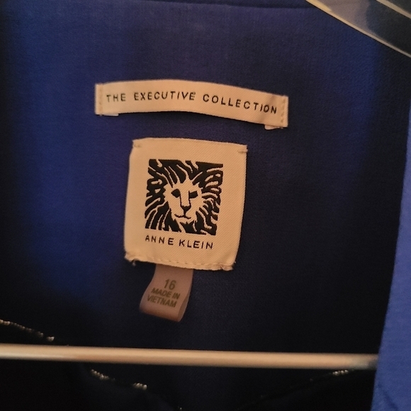Anne Klein The Executive Collection Blue Blazer - Picture 1 of 6